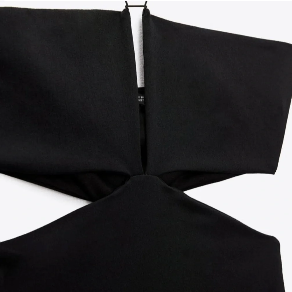 🔅SOLD🔅ZARA GEOMETRIC CUT OUT MIDI DRESS- small - Picture 10 of 10